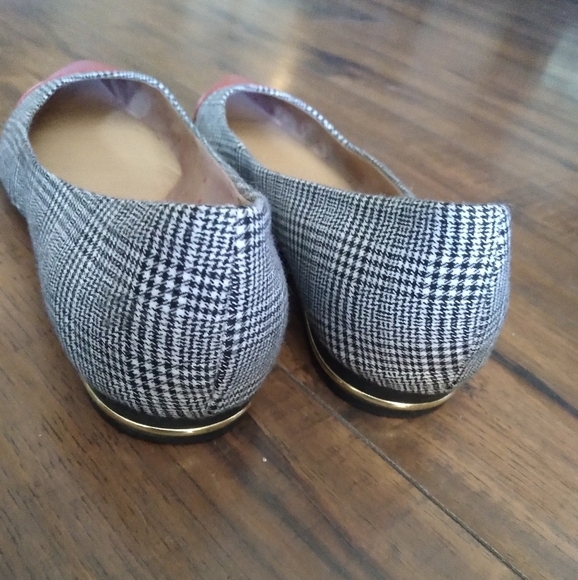 Isaac Mizrahi Glen Plaid and Red Leather Pointed Toe Flats - Picture 4 of 6